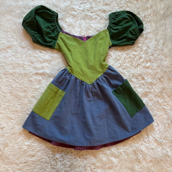 Fashion Brand Company Dresses & Skirts - Fashion Brand Company The Virgin Mini Dress in Colorblock - Size Medium